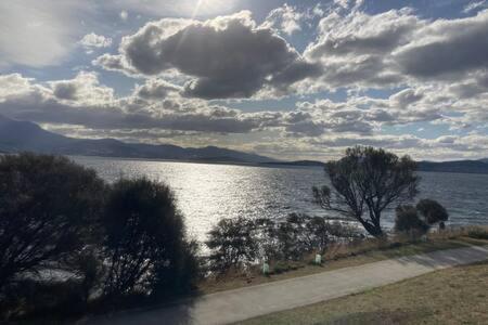 Spacious Modern Home Outstanding Views Sleeps 9 Hobart Buitenkant foto
